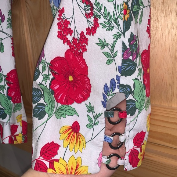 Verve Blue floral ring bottoms cropped capri pants size 10 - Picture 3 of 4